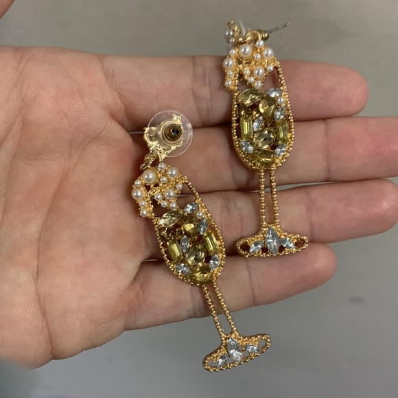 New champagne glass earrings - Picture 3 of 3